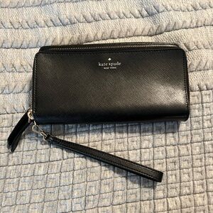 Kate Spade Black Carry All Wallet Wristlet